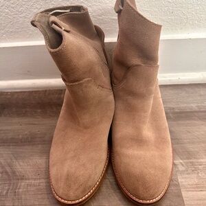 Dolce Vita Tan Ankle Boots
